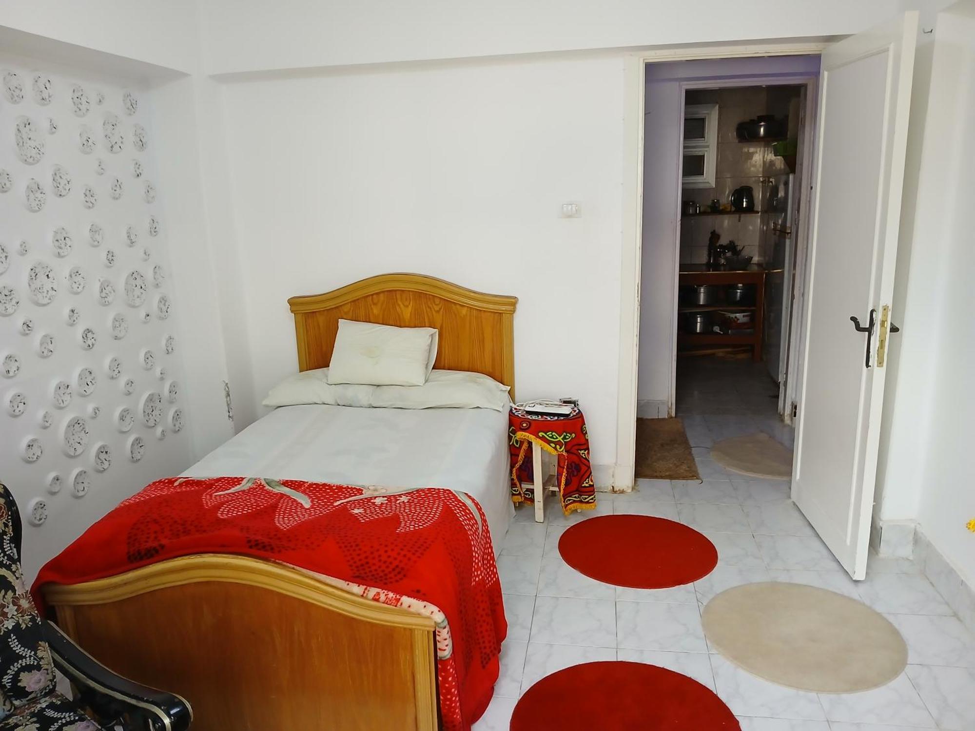 Gadou Homestay *