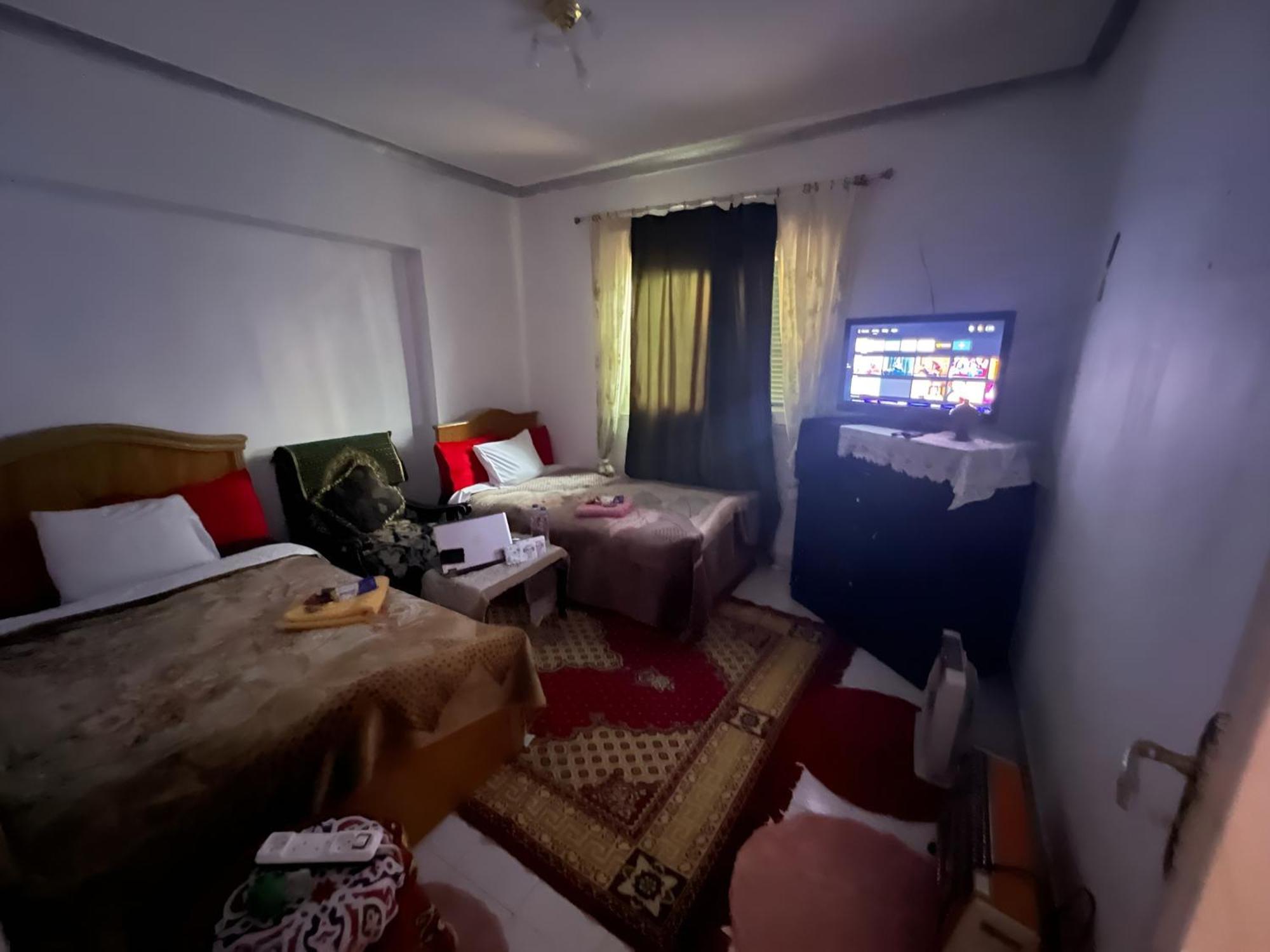 Gadou Homestay *